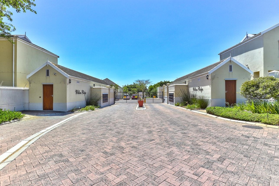 To Let 3 Bedroom Property for Rent in Royal Ascot Western Cape